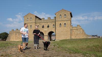 Arbeia Roman Fort (couple walking dogs)